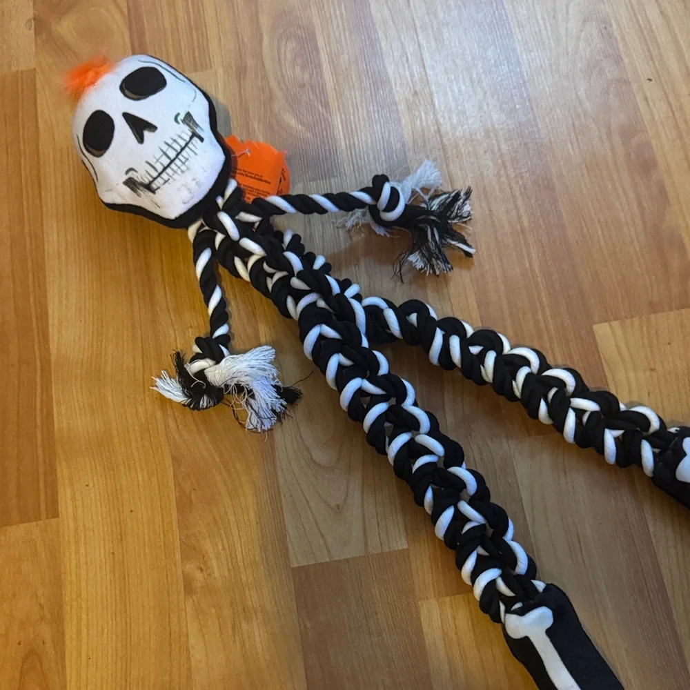 Boots and Barkley dogs rope chew toy Halloween skeleton new‎ soft chew toy